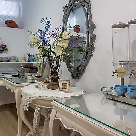 Zampeta Hotel Milos Island
